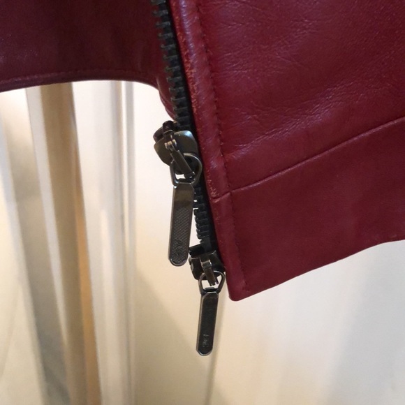 Jacket - Picture 3 of 7